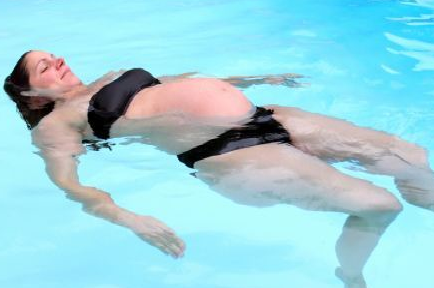 Plavání a cvičení pro těhulky